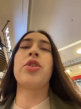 Holly Play online show from 11-03-25, 01:15