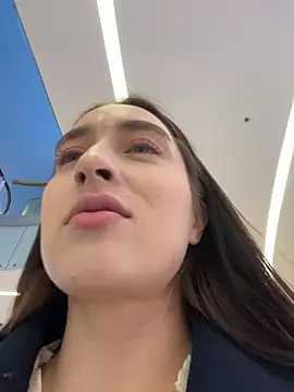 Holly Play online show from 11-30-25, 07:09