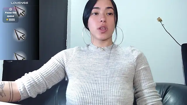 Snapshot of LESLIEBLACK_ chatting on 01-29-25, 11:46 LESLIEBLACK online show from 01-29-25, 11:46