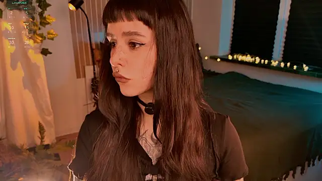 MichaellaMoon online show from 02-25-26, 04:07