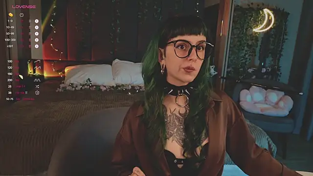 MichaellaMoon online show from 03-07-25, 03:49