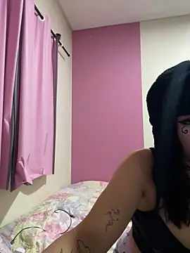 Snapshot of belletotosa chatting on 03-19-26, 01:16 belletotosa online show from 03-19-26, 01:16