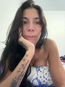 Rainha Travessa online show from 03-07-26, 07:37