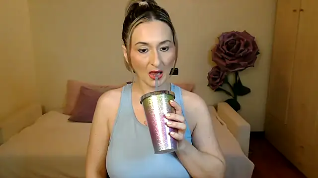Snapshot of alexabecks chatting on 03-05-25, 05:18 alexabecks online show from 03-05-25, 05:18