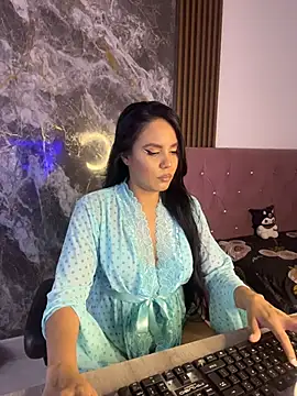 nicol jone1 online show from 06-30-26, 10:10