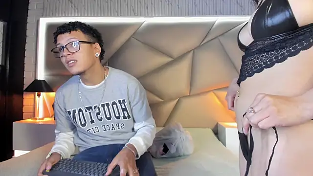 Bonny Bonss online show from 03-12-25, 07:25