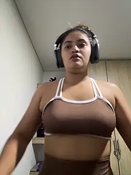 Isa squirt1 online show from 02-25-26, 12:00