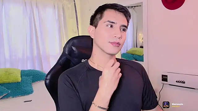 Chris Maddox online show from 11-18-25, 08:34