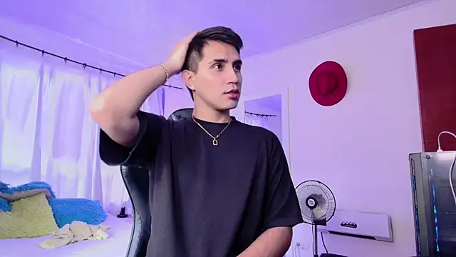 Chris Maddox online show from 11-16-25, 07:51