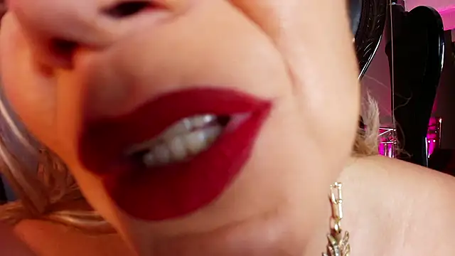 MelaniaKnauss online show from 03-02-26, 08:27