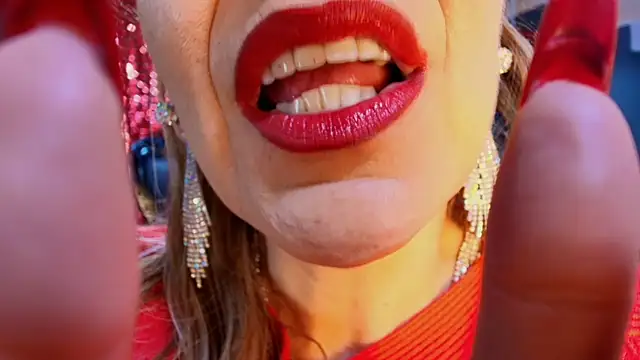 Snapshot of MelaniaKnauss chatting on 09-25-25, 08:15 MelaniaKnauss online show from 09-25-25, 08:15