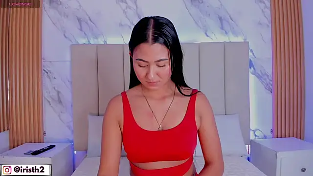 Iris Thompson  online show from 02-12-26, 03:50