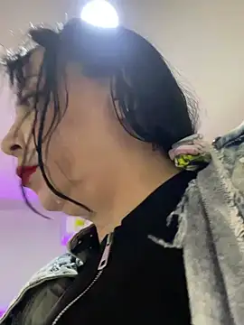 Snapshot of eva_sexx69 chatting on 04-14-26, 12:10 eva sexx69 online show from 04-14-26, 12:10