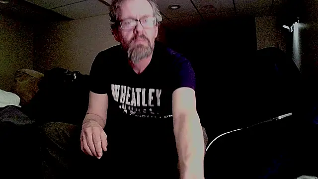 Snapshot of AronMellon76 chatting on 03-03-26, 03:24 AronMellon76 online show from 03-03-26, 03:24