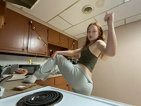 gingerbabe18 online show from 04-10-26, 12:39