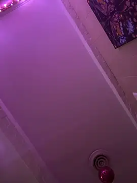 gingerbabe18 online show from 11-15-25, 12:14