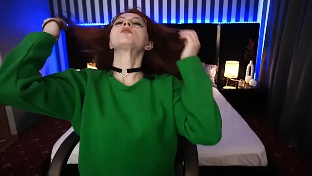Snapshot of Sasha_Exclusive chatting on 02-26-25, 02:05 Sasha Exclusive online show from 02-26-25, 02:05