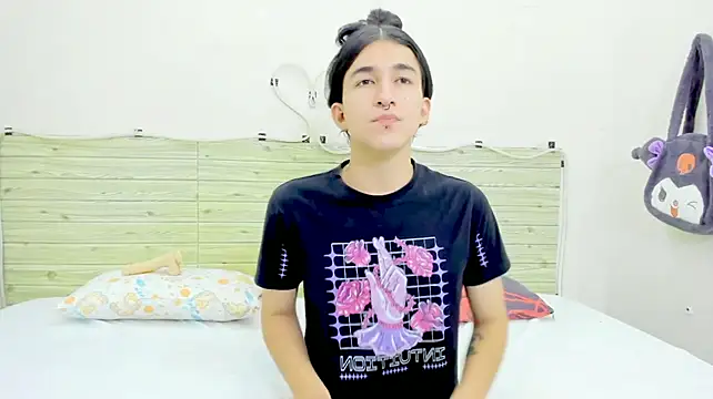 Evil Queen13 online show from 01-05-26, 08:34