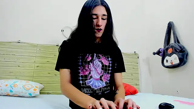 Evil Queen13 online show from 11-20-25, 08:09