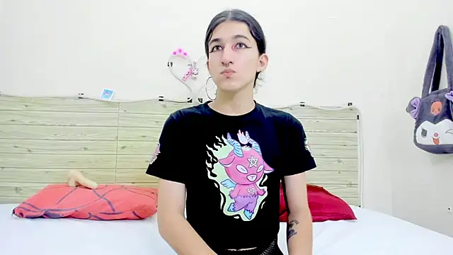 Evil Queen13 online show from 12-19-25, 08:11