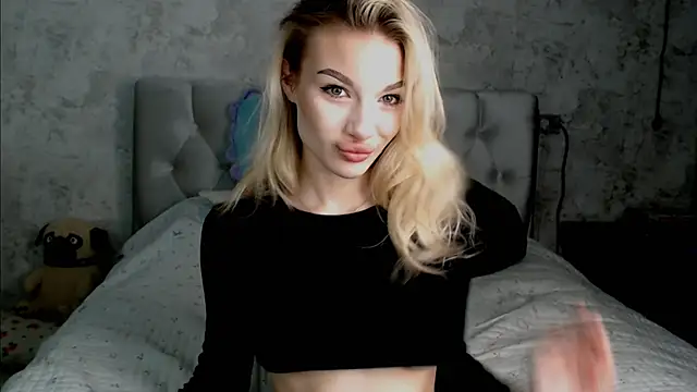 Ella Milla online show from 05-11-26, 02:45