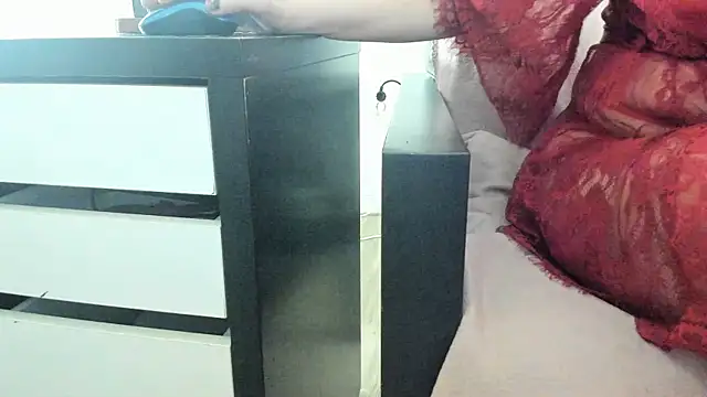 MendiPetite online show from 02-20-26, 09:28