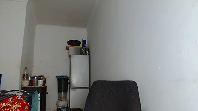 Hugetittiesxx2 online show from 02-18-26, 04:21