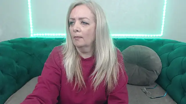 IvanaCharm online show from 04-02-26, 03:13