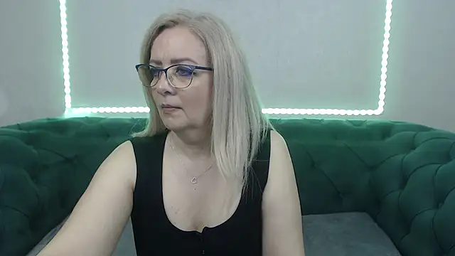 IvanaCharm online show from 03-15-26, 04:08