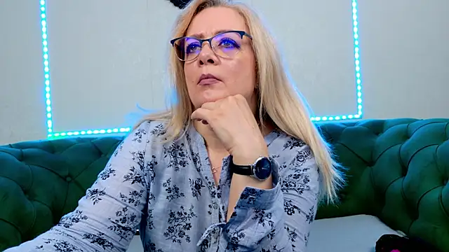 IvanaCharm online show from 07-24-26, 03:35