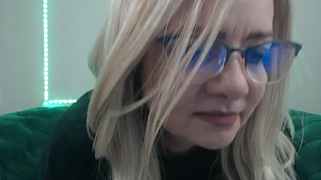 IvanaCharm online show from 03-06-26, 04:40