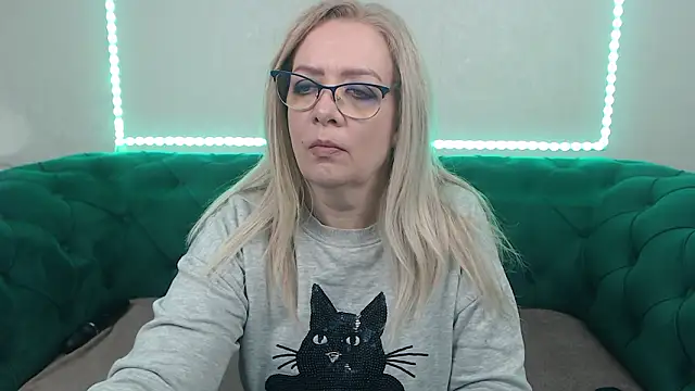 IvanaCharm online show from 03-24-26, 04:23