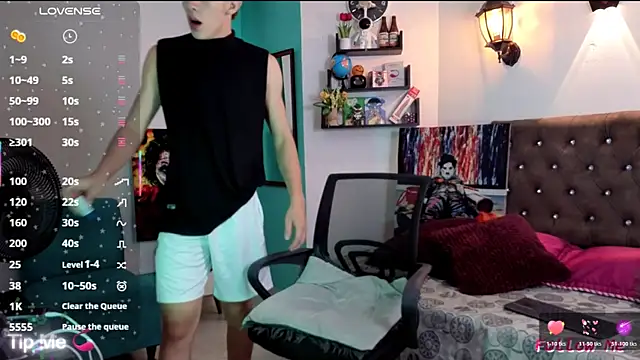 flowers18 online show from 12-04-25, 10:53