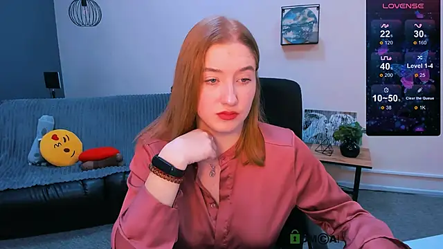 Snapshot of daisy_candy chatting on 12-23-24, 07:30 daisy candy online show from 12-23-24, 07:30