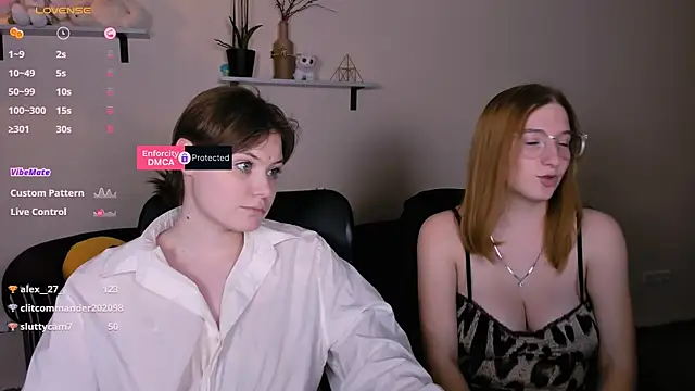 Snapshot of daisy_candy chatting on 02-15-25, 05:51 daisy candy online show from 02-15-25, 05:51