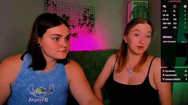 Snapshot of daisy_candy chatting on 09-08-25, 09:03 daisy candy online show from 09-08-25, 09:03