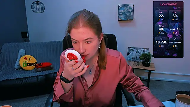 Snapshot of daisy_candy chatting on 12-24-24, 01:49 daisy candy online show from 12-24-24, 01:49