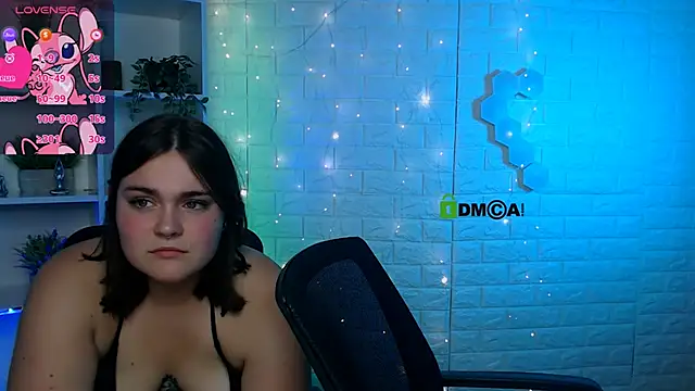 Snapshot of daisy_candy chatting on 09-23-25, 07:43 daisy candy online show from 09-23-25, 07:43