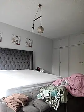 Drippincaty online show from 11-17-25, 08:51