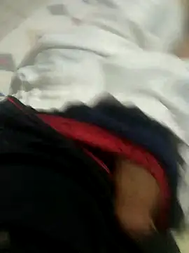 Snapshot of geroAguilar chatting on 02-12-25, 01:16 geroAguilar online show from 02-12-25, 01:16