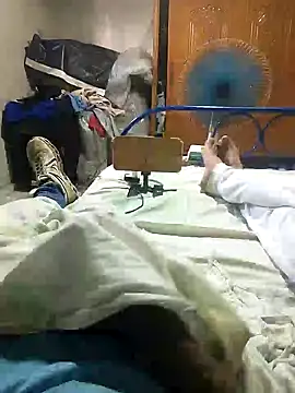 Snapshot of geroAguilar chatting on 02-01-25, 05:58 geroAguilar online show from 02-01-25, 05:58