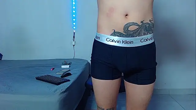 mikecoper 23 online show from 10-29-25, 04:00