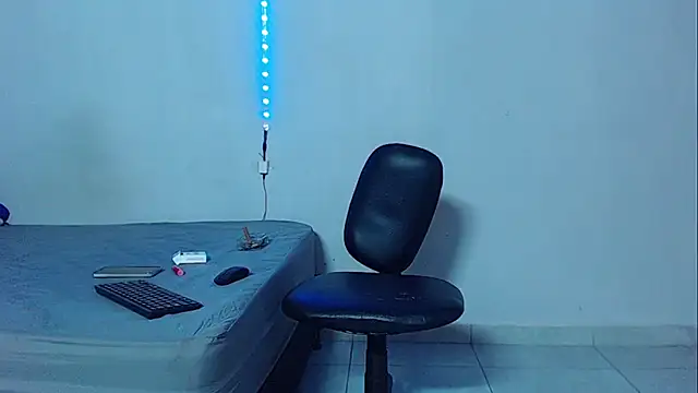 mikecoper 23 online show from 10-30-25, 04:15