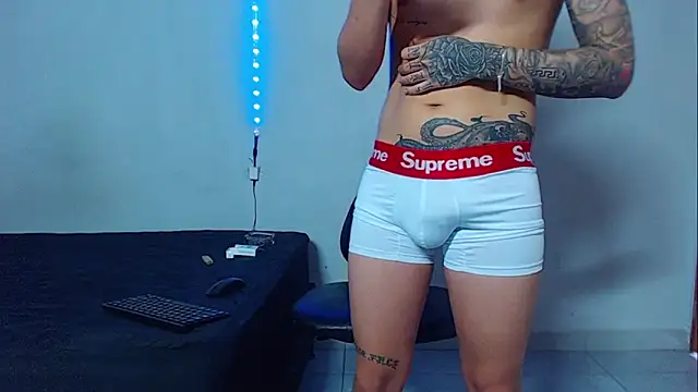 mikecoper 23 online show from 11-20-25, 05:02