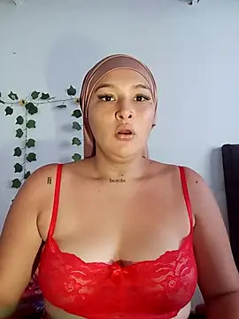 Snapshot of Celeste_camila18 chatting on 09-20-25, 05:07 Celeste camila18 online show from 09-20-25, 05:07