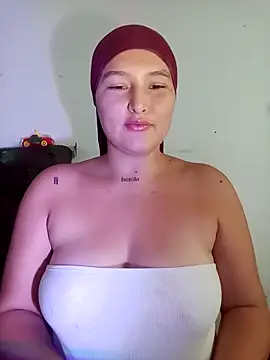 Celeste camila18 online show from 11-09-25, 07:29