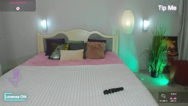 Miss Elia online show from 02-15-25, 08:12