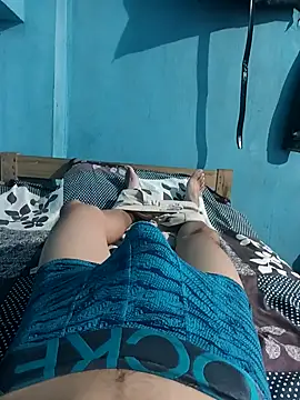 Snapshot of funnguy25 chatting on 09-30-25, 06:41 funnguy25 online show from 09-30-25, 06:41