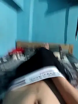 Snapshot of funnguy25 chatting on 10-03-25, 07:32 funnguy25 online show from 10-03-25, 07:32