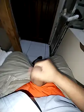 Whiper2024 online show from 02-16-26, 06:28